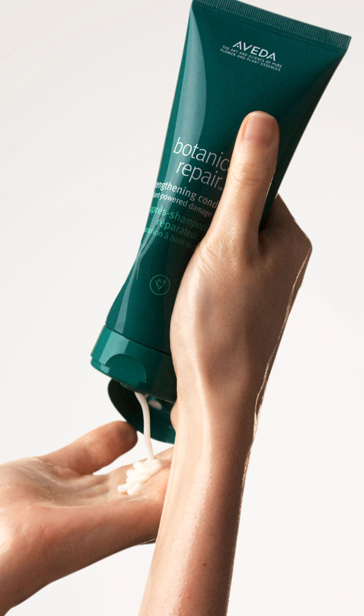AVEDA Botanical Repair Strengthen Conditioner